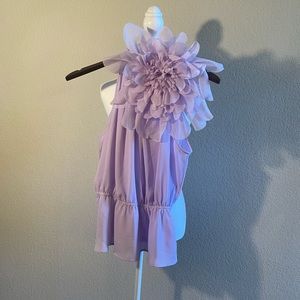 NY&C Lilac Short Sleeve Top with Flower Brooch attachment. Size Small.